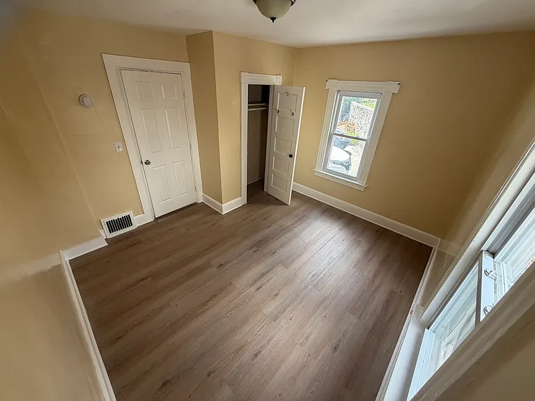 135 Wall St — Photo 4