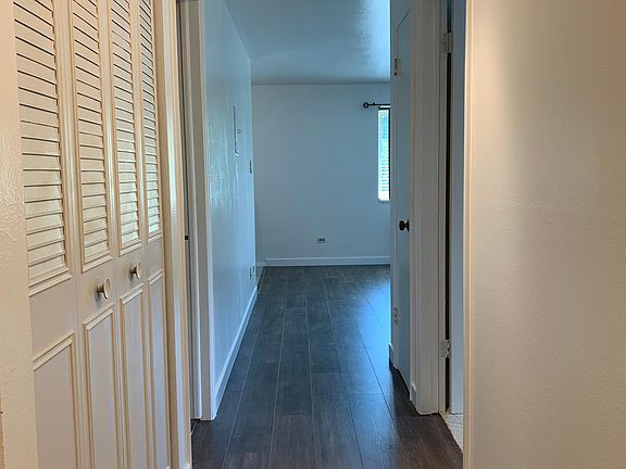 5th image of 1260 N York St APT 401