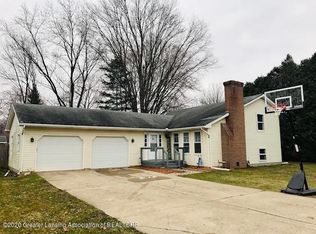 107 Wicklow Rd, Eaton Rapids, MI 48827