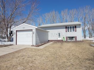 301 5th St, Mapleton, ND 58059