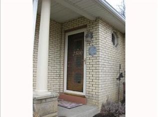 2500 Hout Rd, South Park, PA 15129