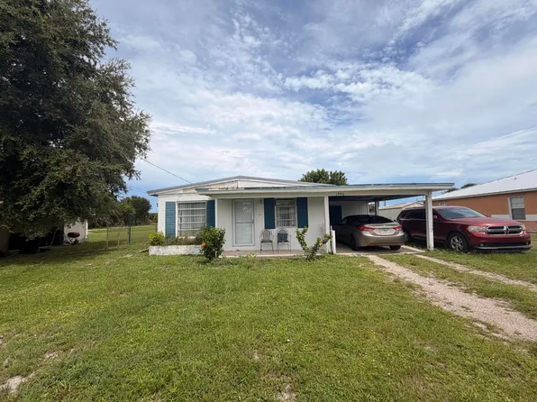 1906 N 16th Court, Fort Pierce, FL 34950