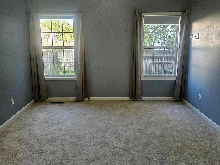 1309 Fisk Rd — Photo 27