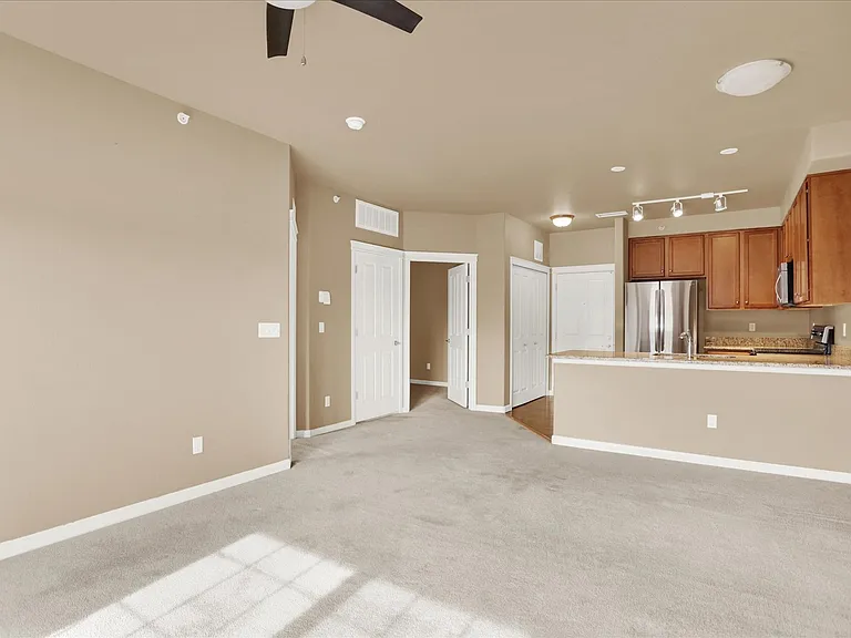 1144 Rockhurst Dr #401 — Photo 6