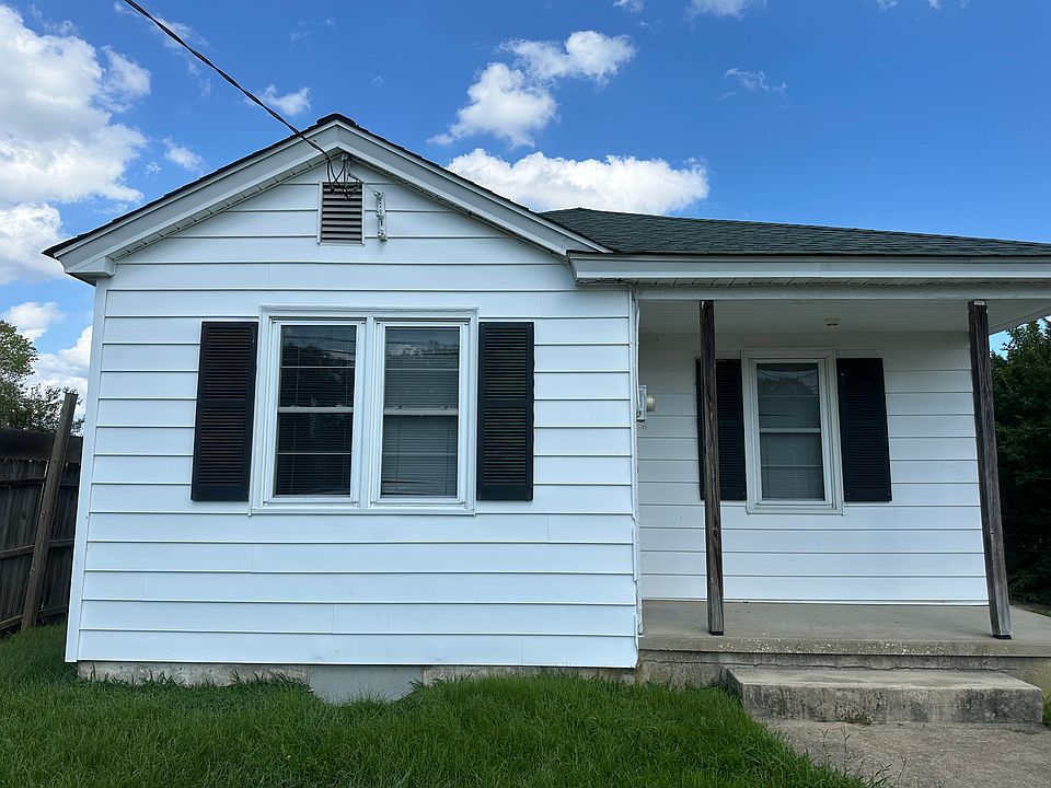 1st image of 130 Main St