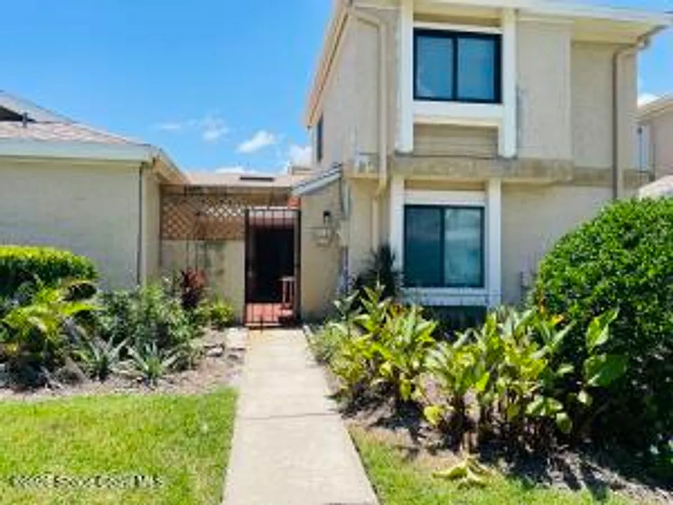 1011 Abada Ct NE #108