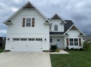 376 Lowline Dr, Clarksville, TN 37043