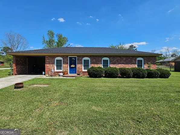 2000 Rossway Dr, Vidalia, GA 30474