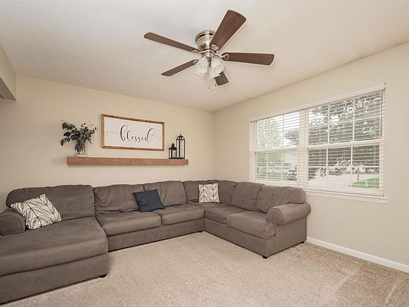 5th image of 277 Melrose Dr