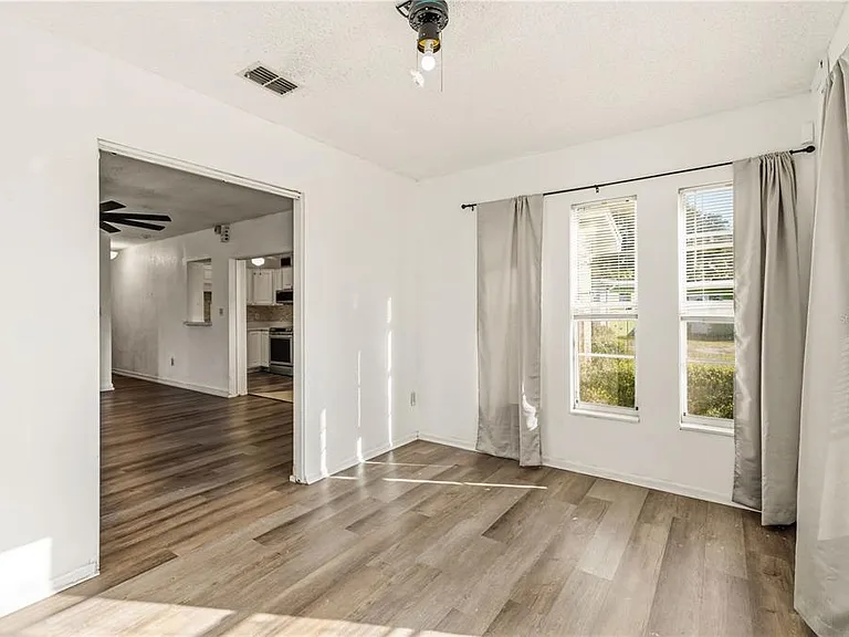 2615 9th Avenue Dr E — Photo 20