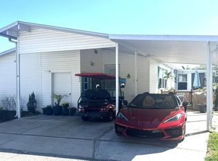 392 Hummingbird Pl, Plant City, FL 33565