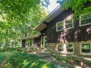 13725 W Marquette Dr, New Berlin, WI 53151