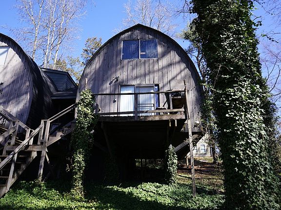 2nd image of 1453A Barnett Shoals Rd