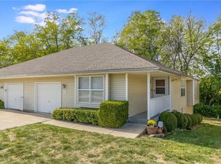 4718 Ridgeway Ave, Kansas City, MO 64133