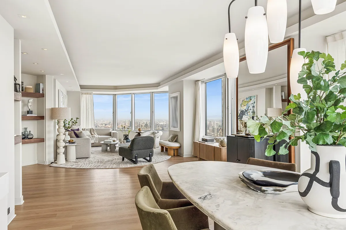 Building Photo - 150 W 56th St #6001
