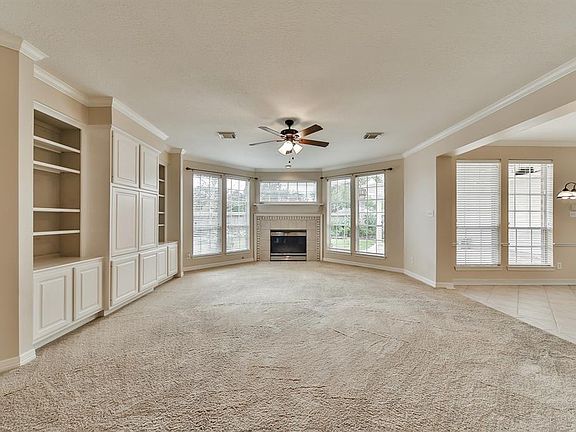 5th image of 1910 Stormcroft Cir