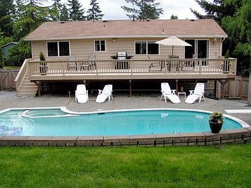 2nd image of 16728 NE 91st St