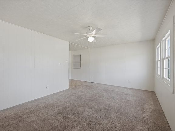 3rd image of 713 Flintridge Dr