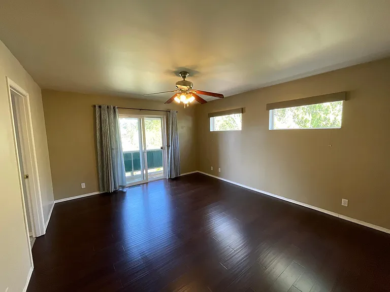 1252 NE Forest Rock Ln — Photo 15