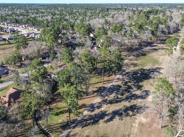 345 Rolling Hills Dr, Conroe, TX 77304