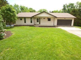 199 Parkside Ln, Troy, MO 63379