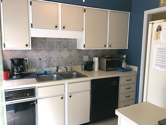 5th image of 3007 Cape Henry Ct