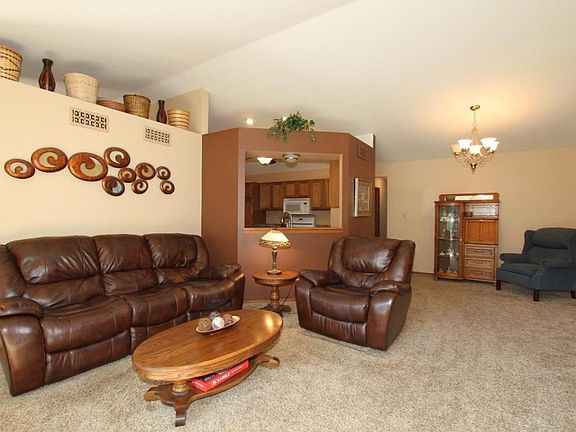 3rd image of 3404 Blakewood Ave