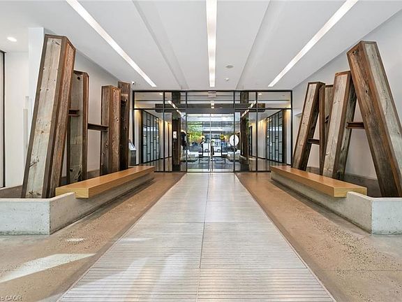 3rd image of 1030 King St W #418