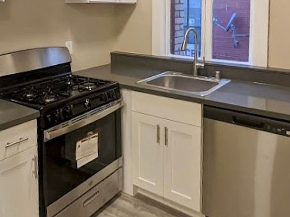 2nd image of 4 Beckett St APT 1