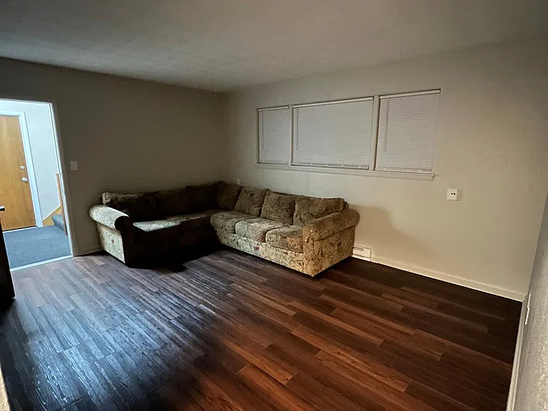 24203 W Ottawa St #2 — Photo 8