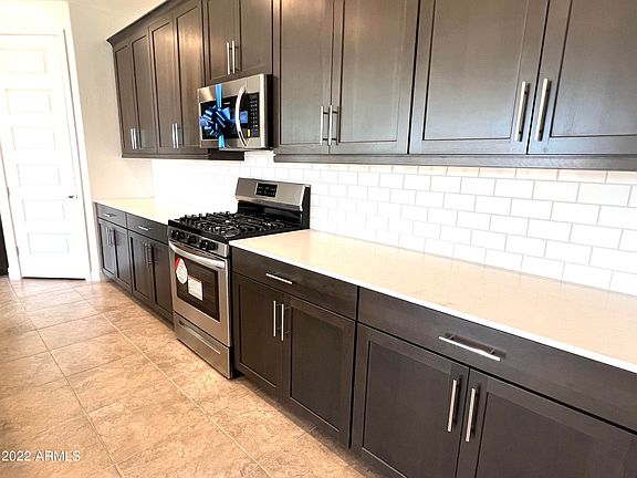 3rd image of 16943 W Las Palmaritas Dr