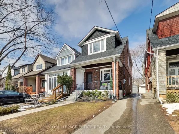 344 Springdale Blvd, Toronto, ON M4C 2A4