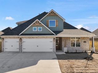 1401 Paragon Dr, Centerton, AR 72719