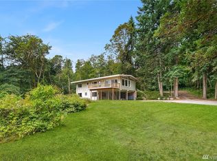 21429 Monument Rd SW, Vashon, WA 98070