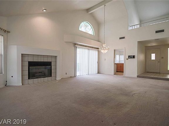 5th image of 6966 Emerald Springs Ln