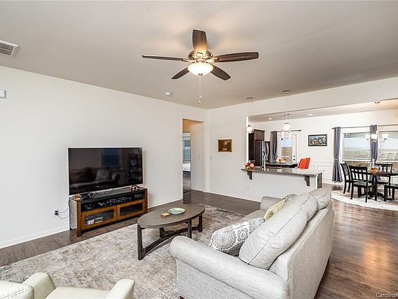 5th image of 287 Austen Lakes Dr