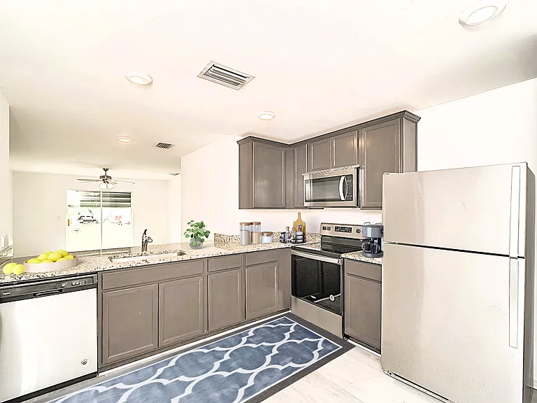 3337 Andalusia Blvd — Photo 4