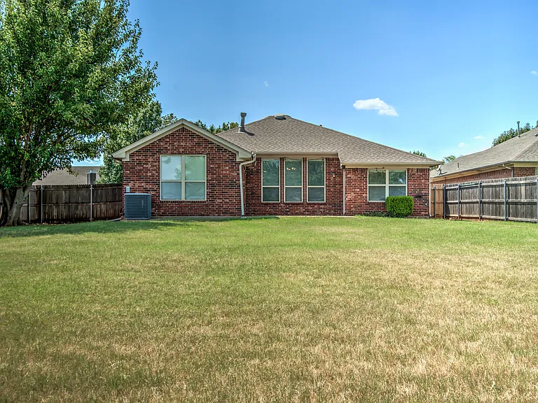 16024 Okalee Ln — Photo 21