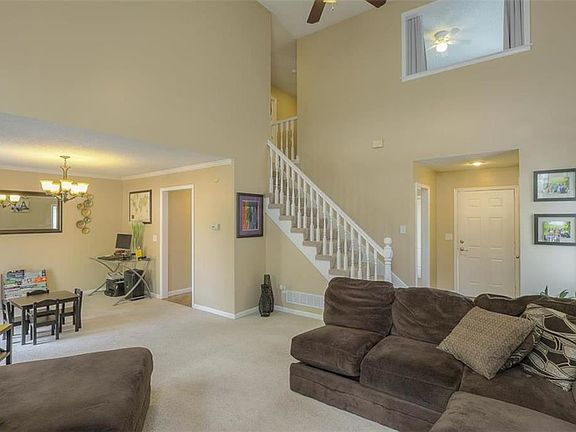 5th image of 8148 W 119th Ter
