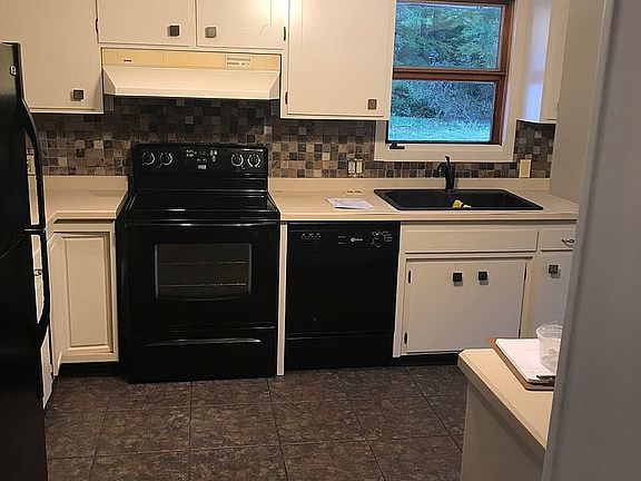 5th image of 1331 Maydor Ln