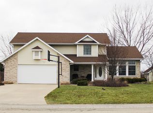 2396 Indian Grass Rd, Morris, IL 60450