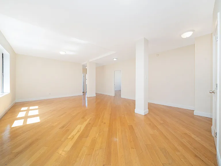 370 Fort Washington Ave #503 — Photo 4