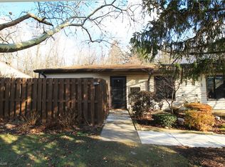 15126 Pine Valley Trl, Cleveland, OH 44130