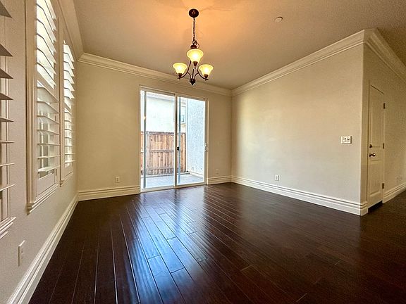 5th image of 236 Chambord Way