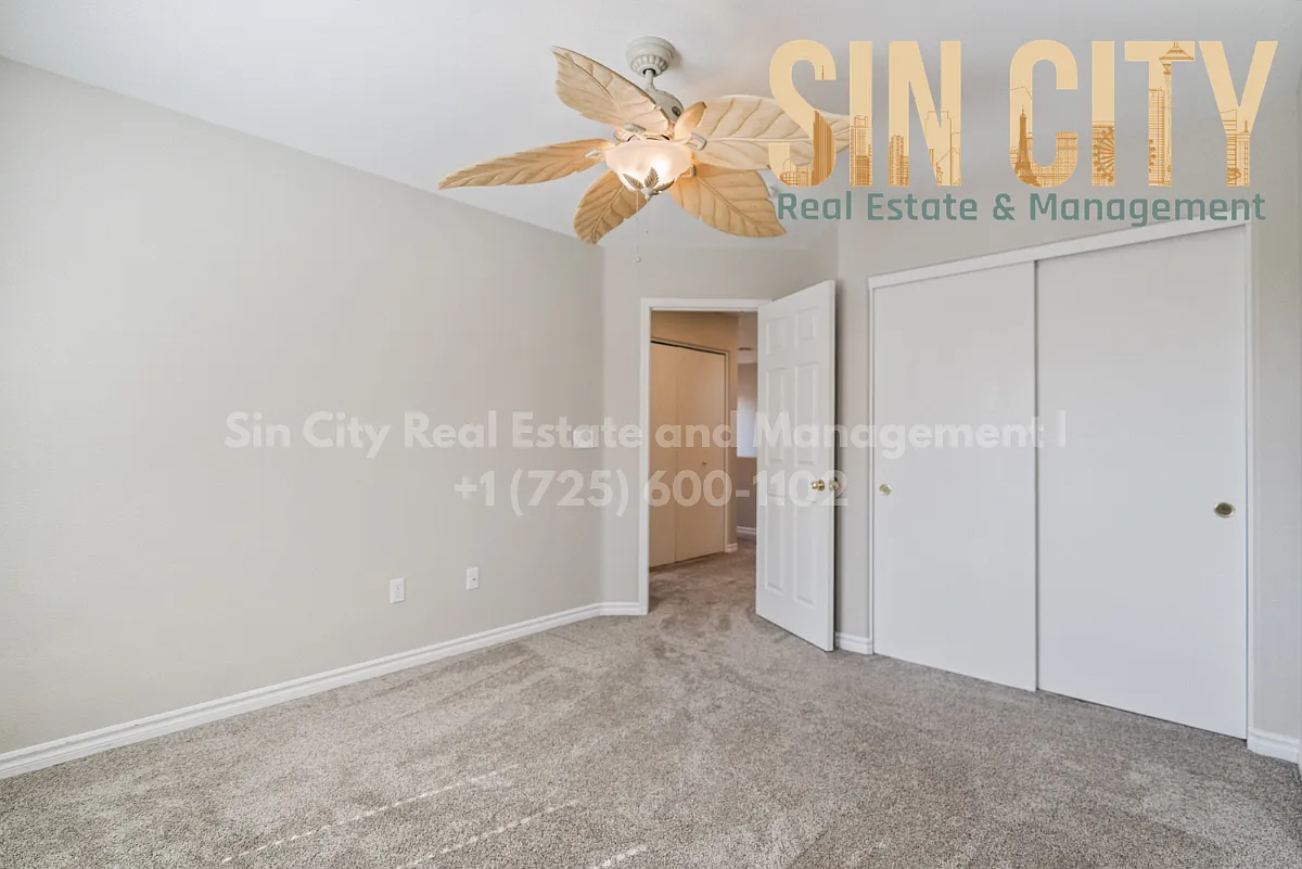 3 bed, 2.5 bath, 1489 sqft, $1,995 — Photo 3