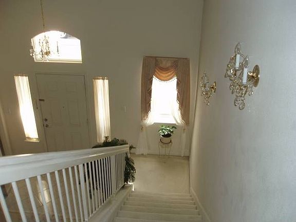 3rd image of 746 Rock Rose Way