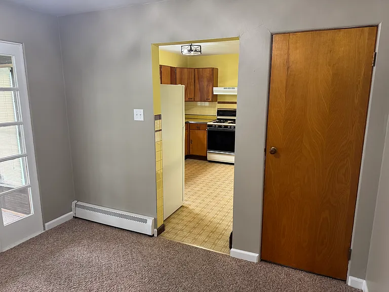 212 N Ottawa Ave — Photo 11