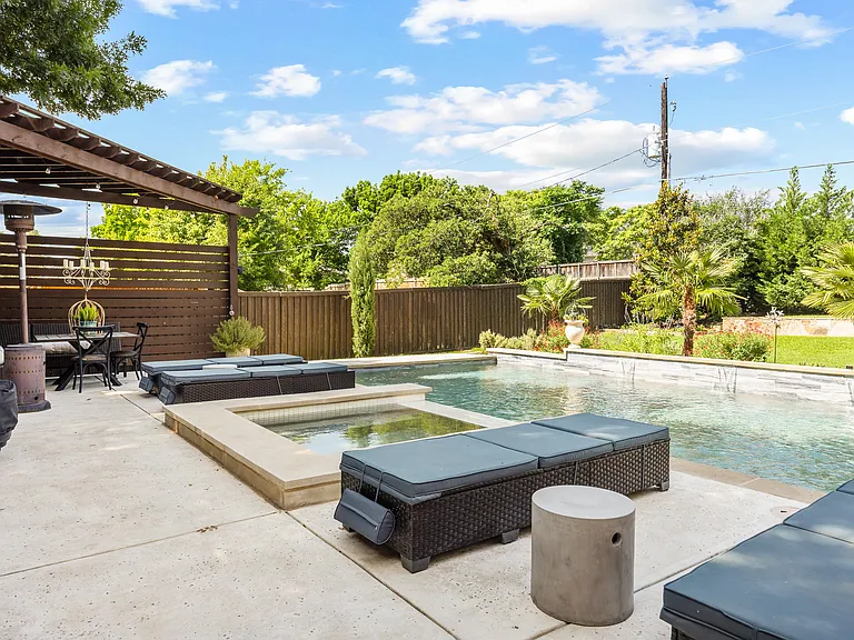 6013 Park Ct — Photo 37