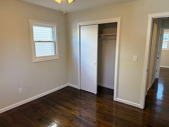 5th image of 180 Seabreeze Ave