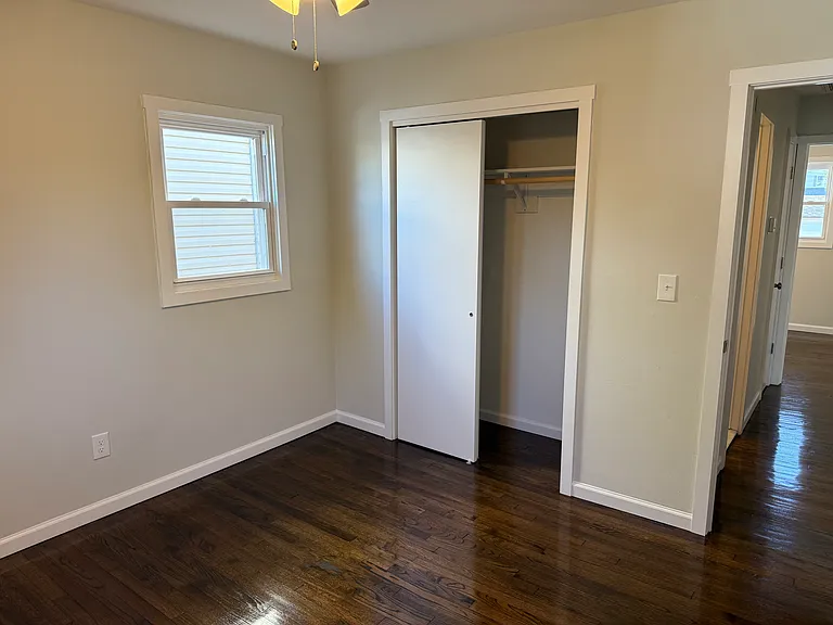 180 Seabreeze Ave — Photo 5